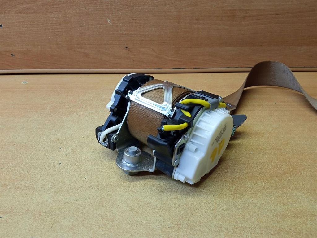 фото №3, Pas безопасности правый перед panamera i 970 eu