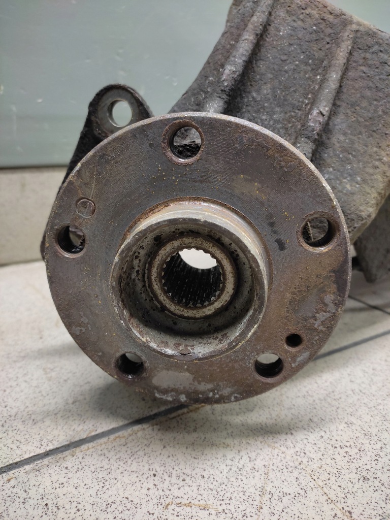 фото №2, Renault scenic rx 2.0 поворотний кулак ступиця лівий задня