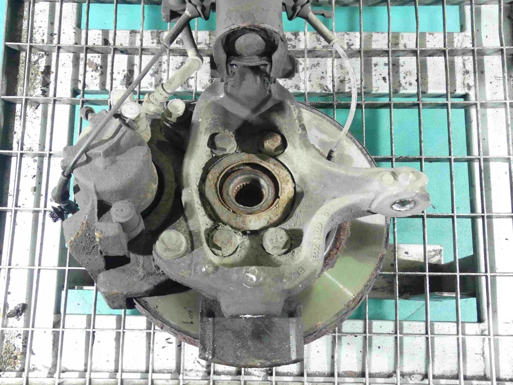 фото №2, Поворотный кулак правая ступица перед renault latitude