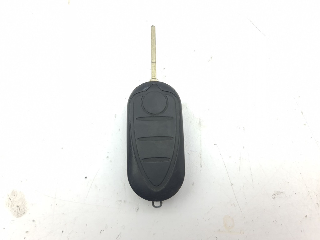 Alfa romeo giulietta замок зажигания 2011 505194180b365 с Разборки