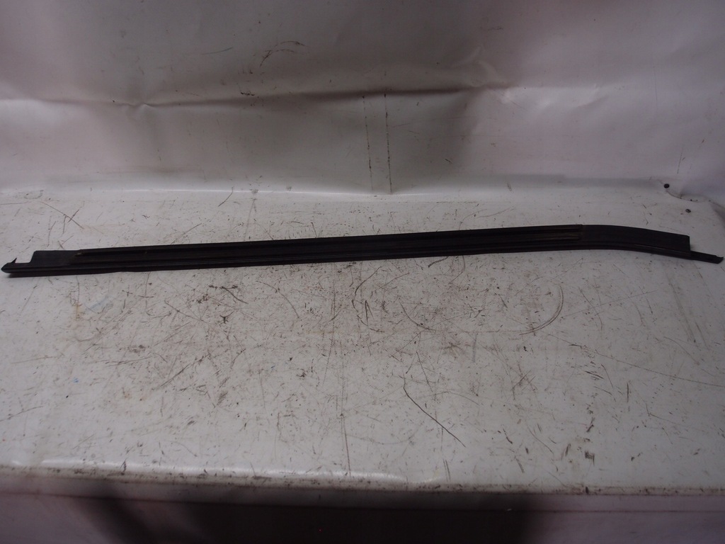 фото №6, Молдинг ущільнювач лівий задня bmw x3 g01