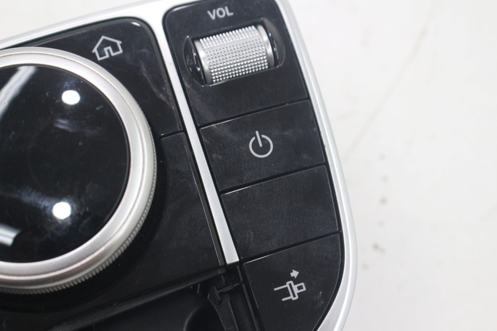 фото №6, Панель idrive a2139008310 mercedes w213