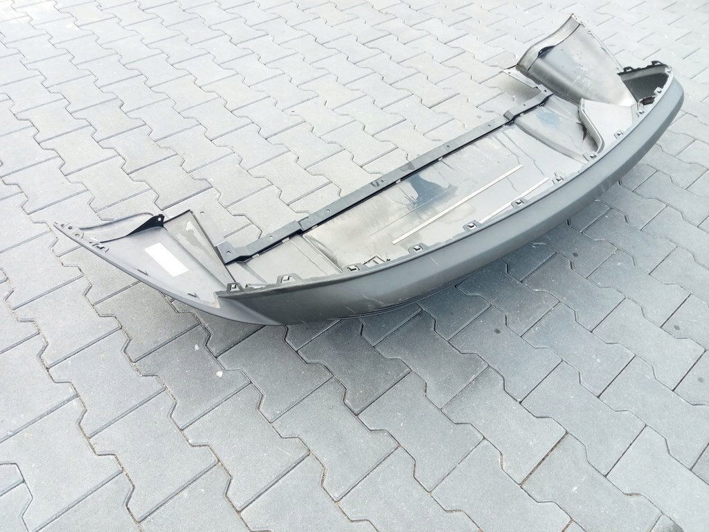 фото №9, Porsche taycan 9j1 - бампер спойлер диффузор задняя 9j1807983f