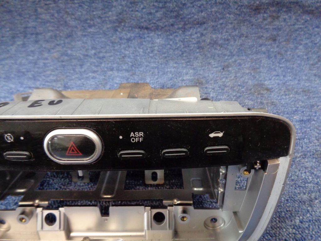 фото №3, Рамка радіо перемикачі 7355013600 fiat punto evo / 2012