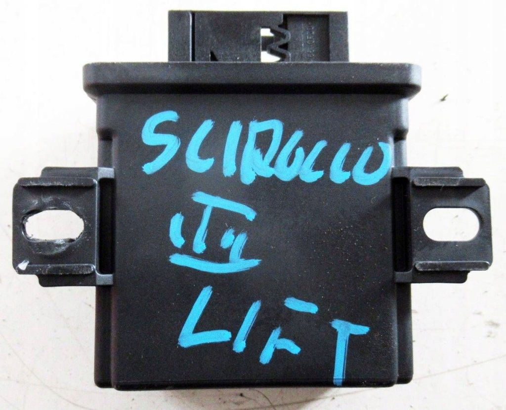 фото №1, Vw scirocco iii 1k8 lift r-line модуль блок управления света поворота 5m0907357f