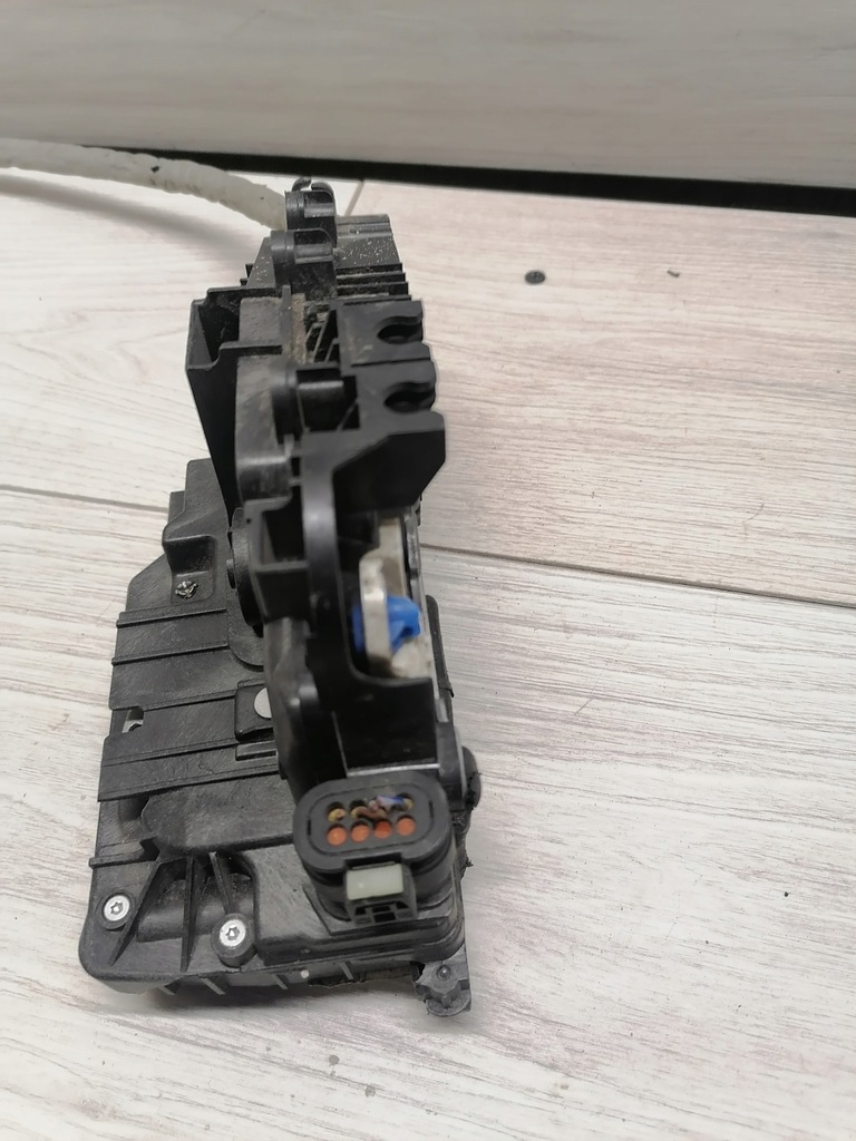 фото №9, Mercedes w205 замок двері лівий перед a2220063999