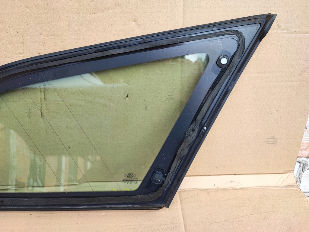 фото №13, Ford mondeo mk5 стекло кузовная левая задняя kombi