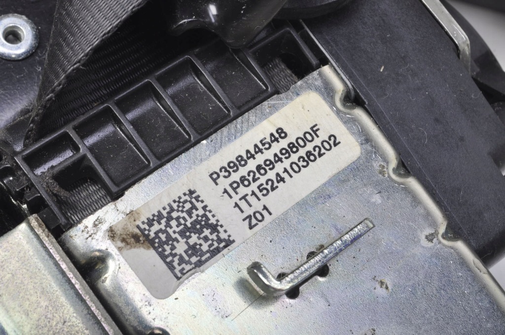 Volvo xc90 ii pas безопасности правый перед передний 39844548 с Разборки