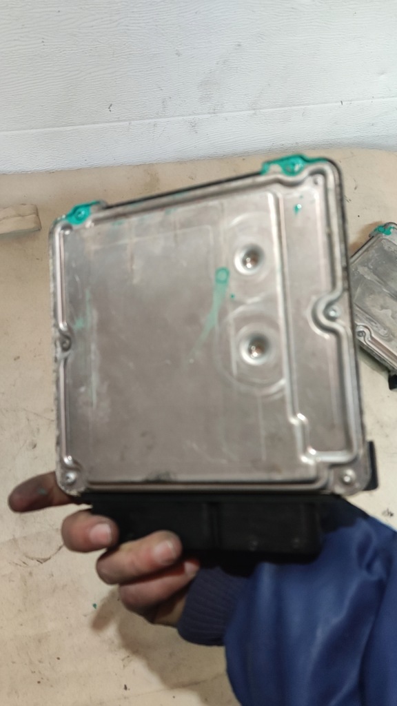 фото №8, Audi a8 d3 4.0 tdi бортовой компьютер 4e0907409b 0281011684