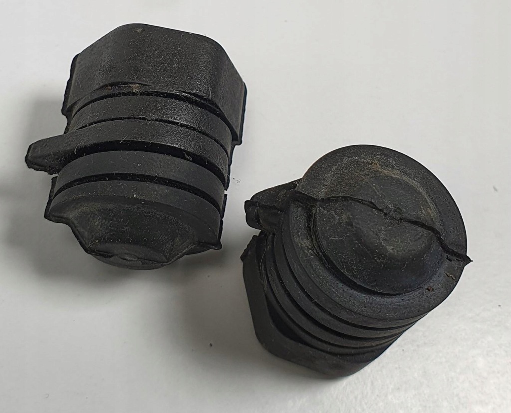 фото №3, Резиновый элемент подушка отбойник pod капот mazda mx-5 ii nb