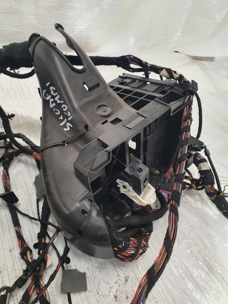 фото №9, Skoda octavia iii 5e9 2019r 1.6tdi джгут головна електропроводка салону europa