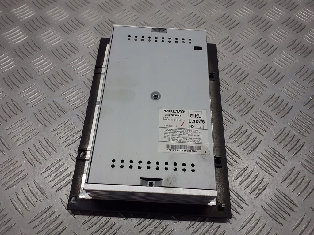фото №1, Усилитель аудио volvo v50 30732053