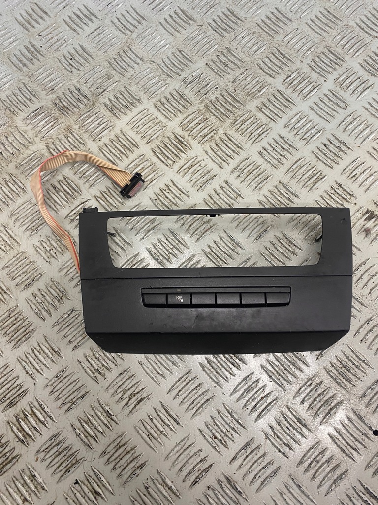 фото №1, Bmw seria 3 e92 e93 панель рамка консоли 9120979