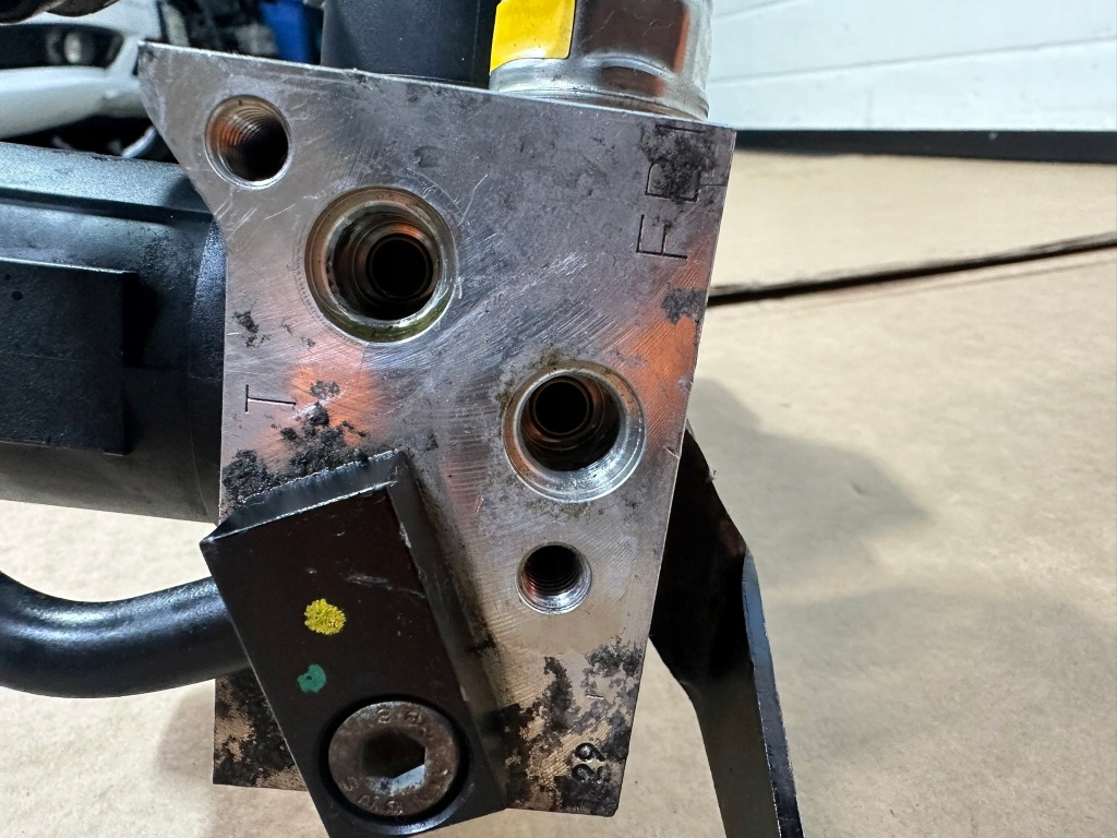 Блок abc, клапанный, клапанов abc задний , задний mercedes sl r230, рестайлинг Доставка