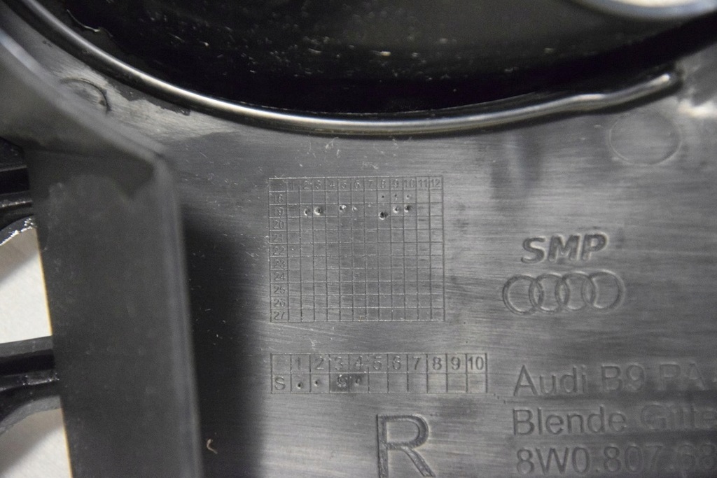 фото №16, Audi rs4 b9 8w0 22-r. lift решётка w бампер правая