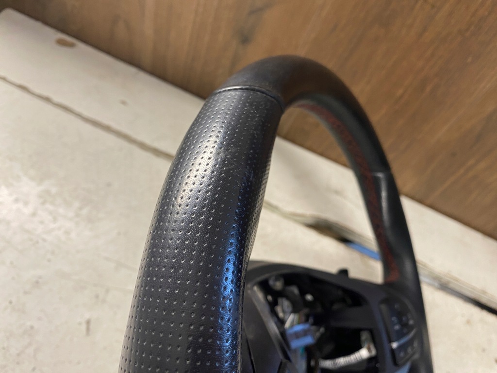 фото №12, Ford explorer 2020- повітропровід шкіра multi пелюстки перемикання