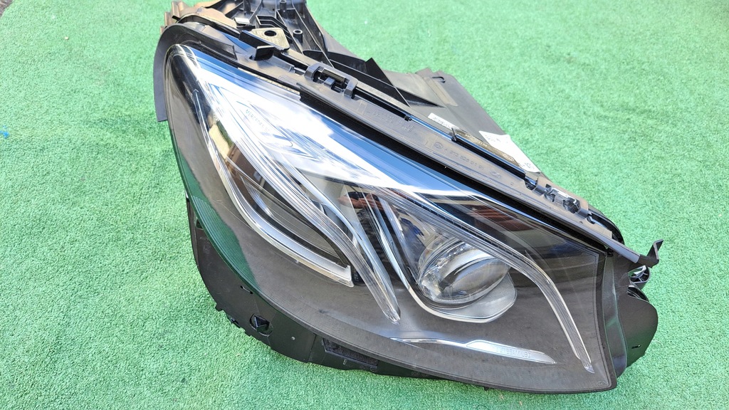 фото №1, Mercedes e-klasa w213 full led лампа передняя