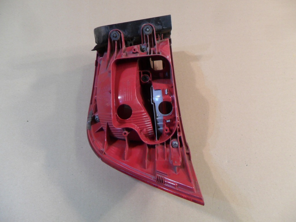 фото №14, Лампа задняя правая vw passat b7 kombi 3af945096c