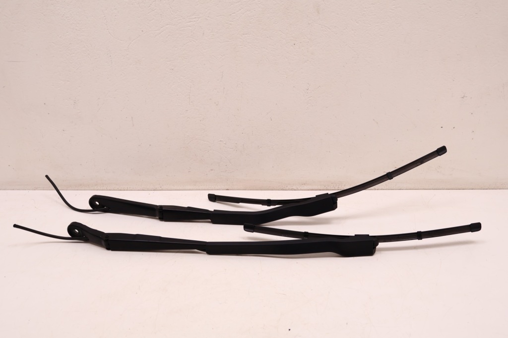 фото №1, Bmw 3 g20/21 важелі двірник перед 9448920, 9448919