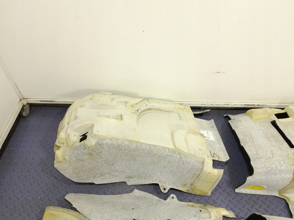 фото №7, Mercedes cls w218 lift sedan обшивка килимок підлога a2126803140