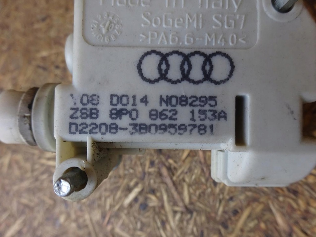 фото №7, Audi a3 8p привід кришка заливної пального 8p0862153a