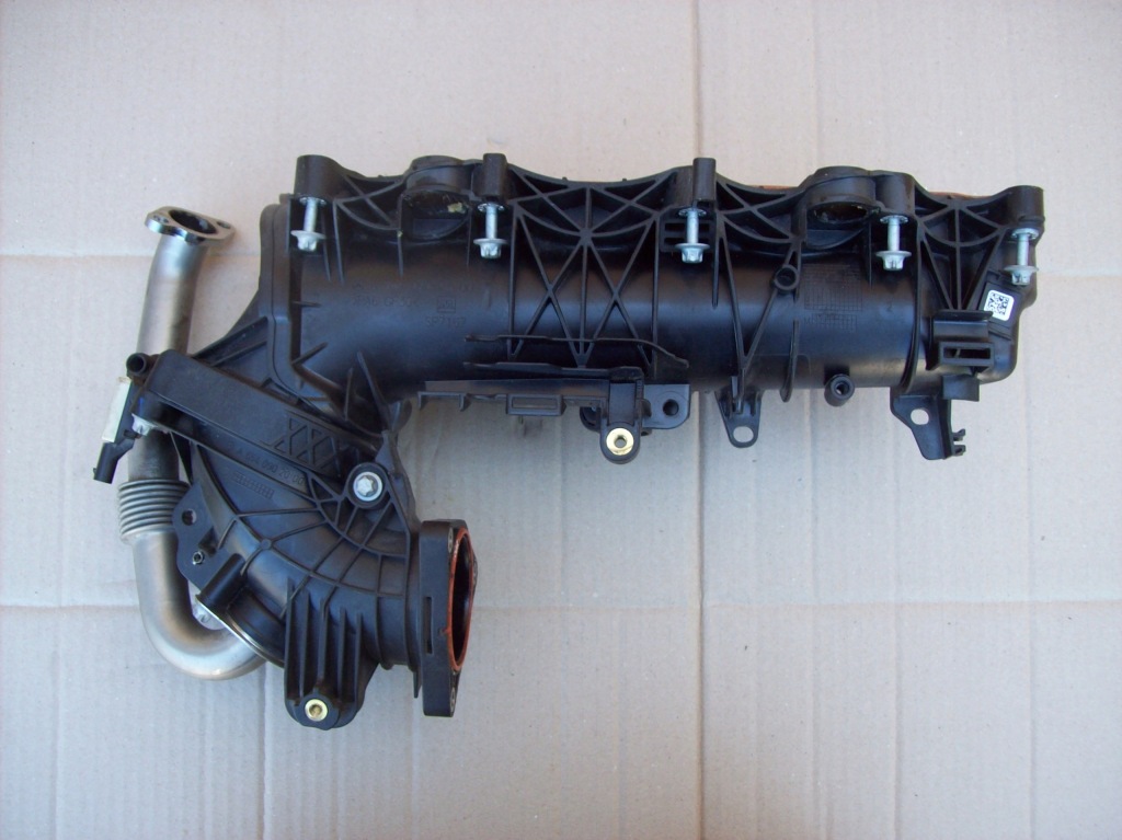 фото №1, Mercedes w213 w205 колектор всмоктуючий a6540902100 m654