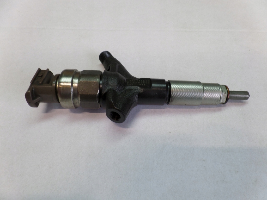 фото №1, Subaru legacy iv bl 2.0d форсунка 16613aa020