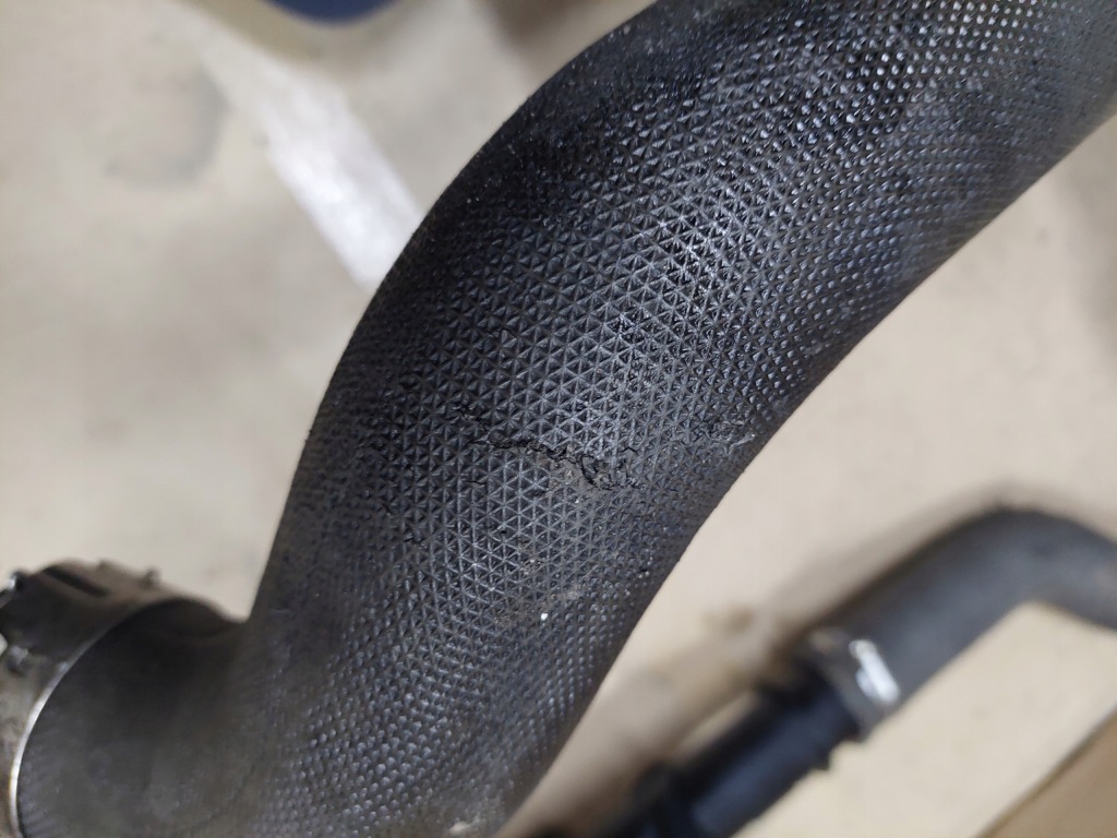 фото №4, Труба wąż renault master iii 2.3 dci 144603730r