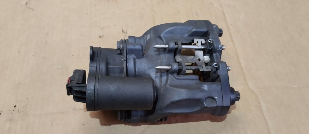 фото №5, Суппорт тормозной ручного задний левый задняя chevrolet corvette c8 z51 13541711