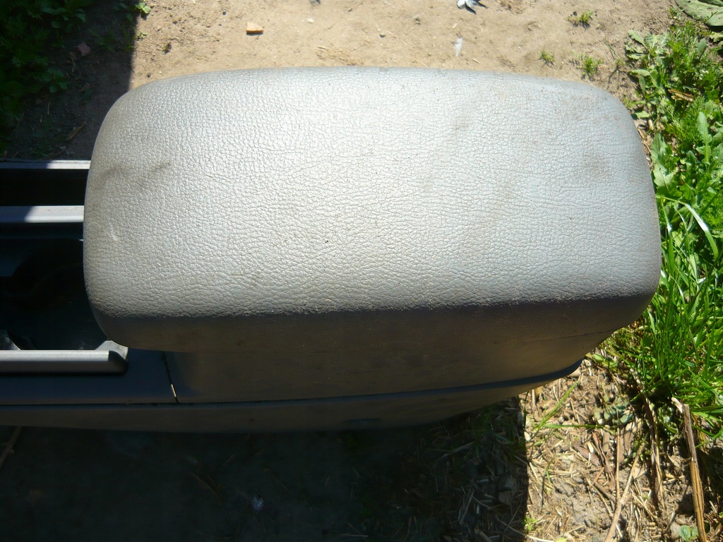 фото №1, Підлокітник mazda 6 2,0 2004'