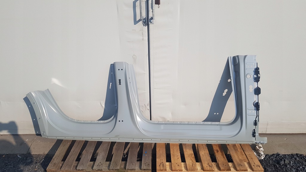 фото №1, Audi q5 80a порог блок двигателя правый четверть