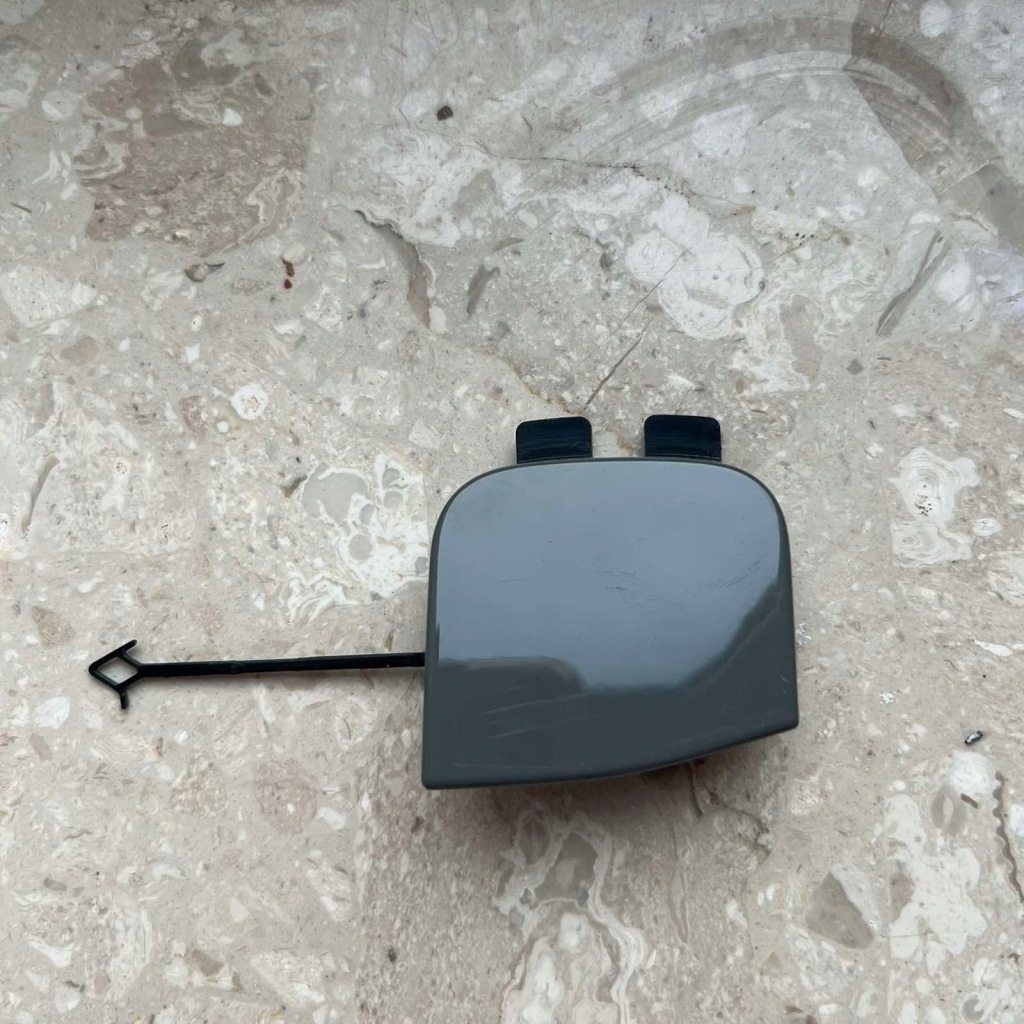 фото №1, Audi s4 a4 b9 s-line 2019- заглушка бампера задняя 8w5807441c