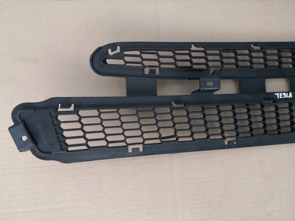 фото №8, Tesla s 12-16 решётка бампера передний перед