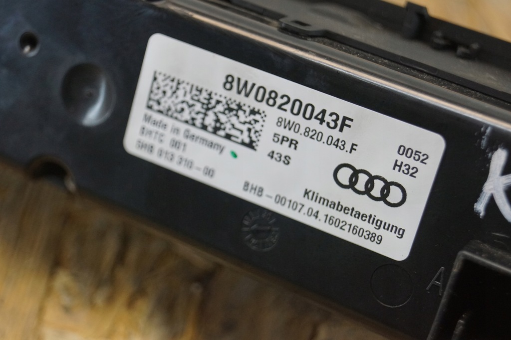 фото №12, Панель кондиционера audi a4 b9 8w0820043f