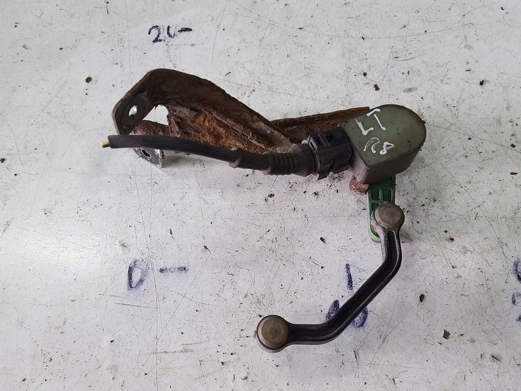 фото №1, Audi r8 420 датчик вирівнювання світла лівий задня