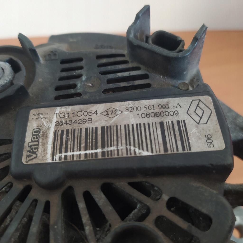 Генератор peugeot renault 1.6 16v 8200561961 Оригинал