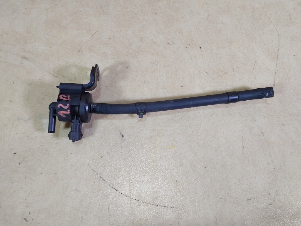 фото №1, Hyundai i20 i 1.2 клапан вакуумa 29010-03000