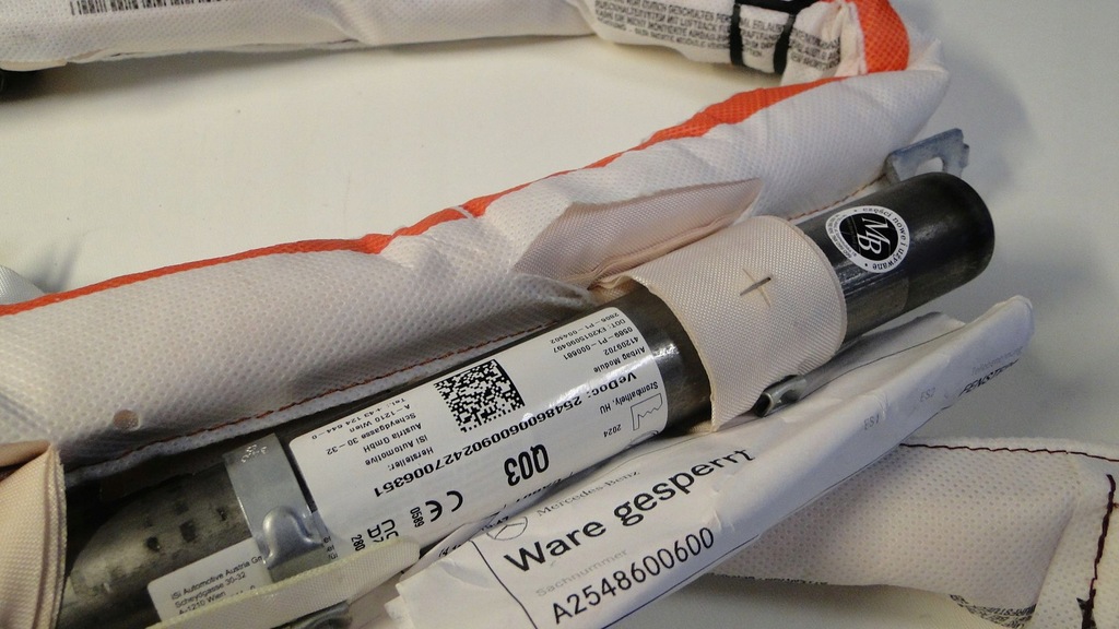 фото №8, Mercedes glc 254 x254 шторка безопасности воздушная правая подушка безопасности a2548600600 suv