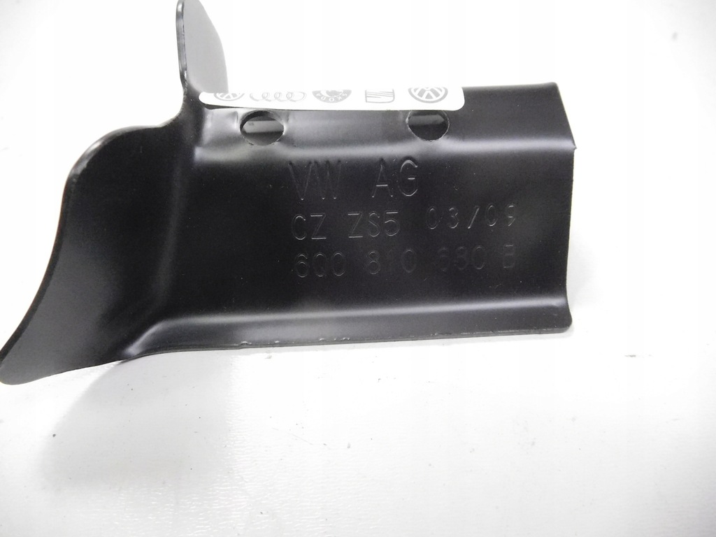 фото №13, Кронштейн крила правий vw polo / fox 6q0810680b