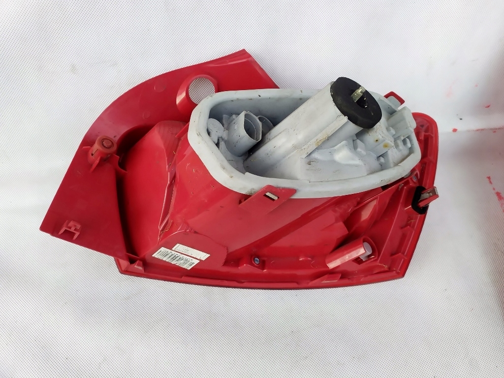 фото №2, Seat ibiza 6j4 od 2008- лампа ліва задня