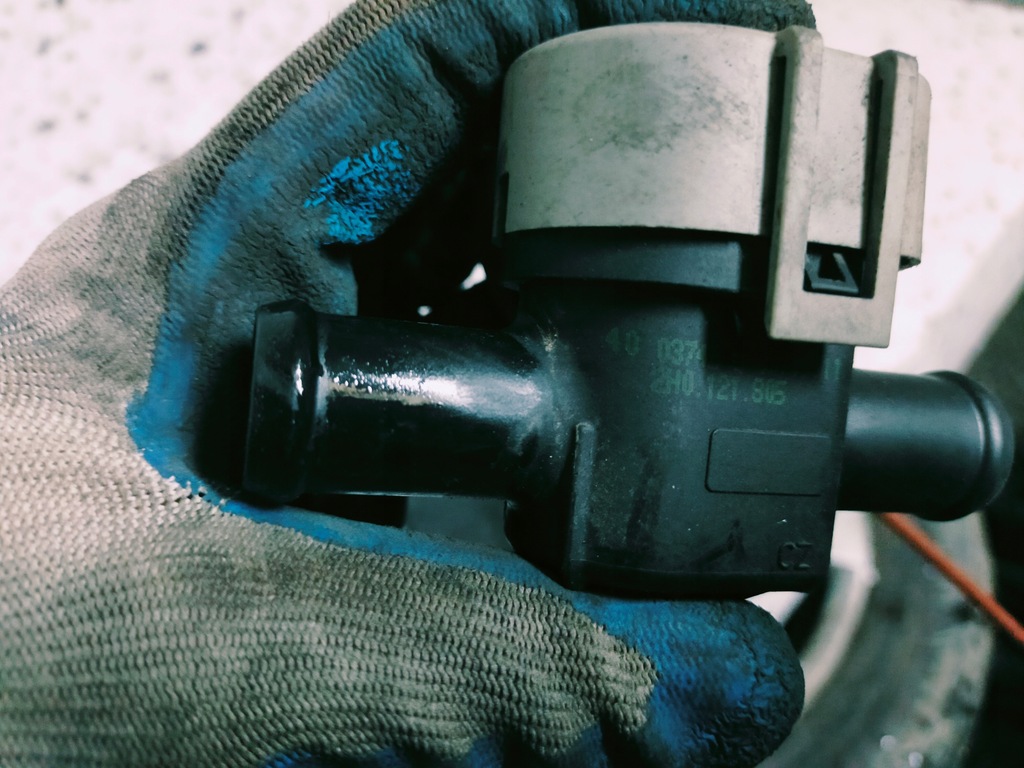 фото №5, Vw crafter 2.0tdi клапан вакуумa 2h0121805