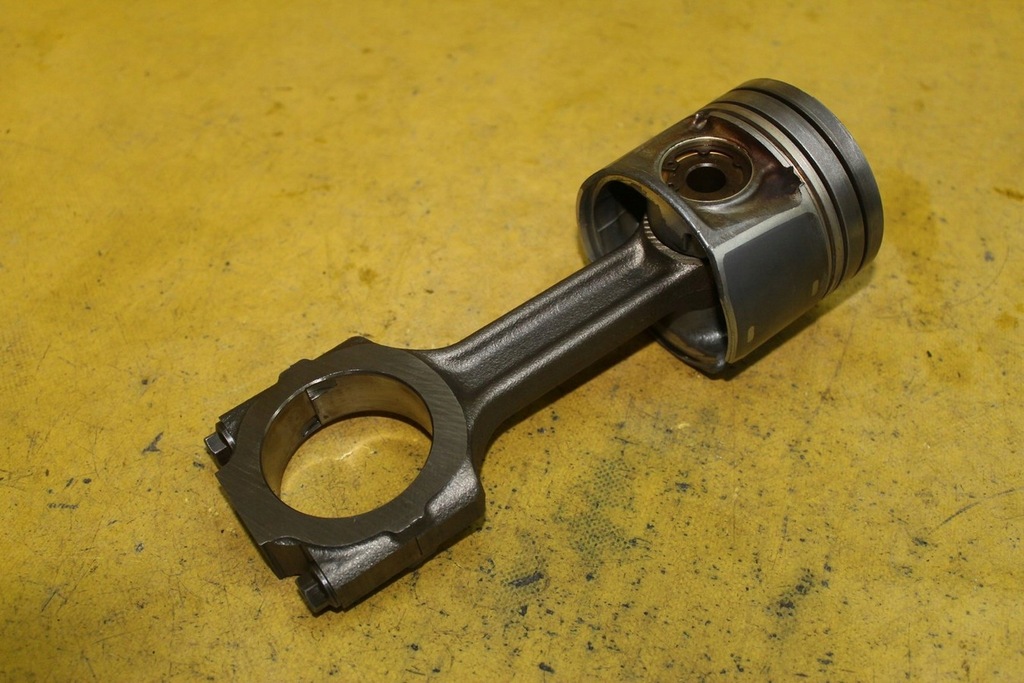 фото №1, Поршень поршни шатун шатун z19dt zafira b 1.9cdti