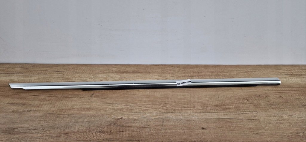 фото №1, Mercedes e-klasa w213 молдинг ущільнювач перед rh