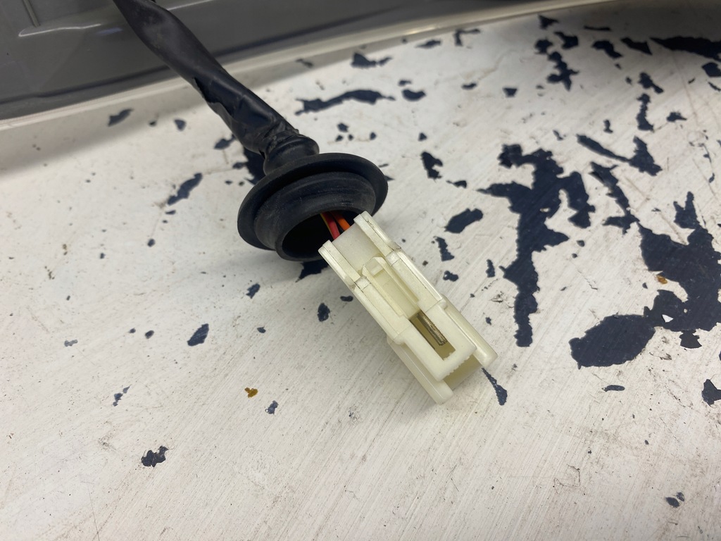 фото №10, Mitsubishi outlander iii лампа лівий задня 8330a787