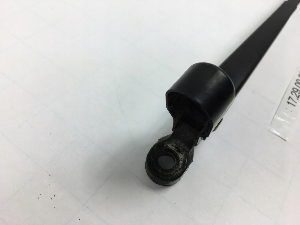 фото №11, Важіль двірники задній скло mercedes w124 kombi s124