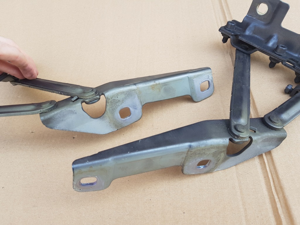 Комплект петли капот перед opel insignia a 08-17 / z177 12841601 12841600 Киев