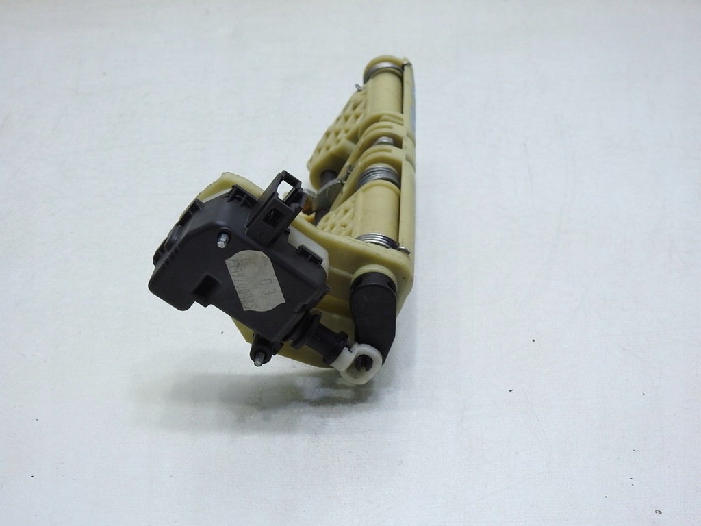 фото №3, Механизм подголовник задняя mercedes w211