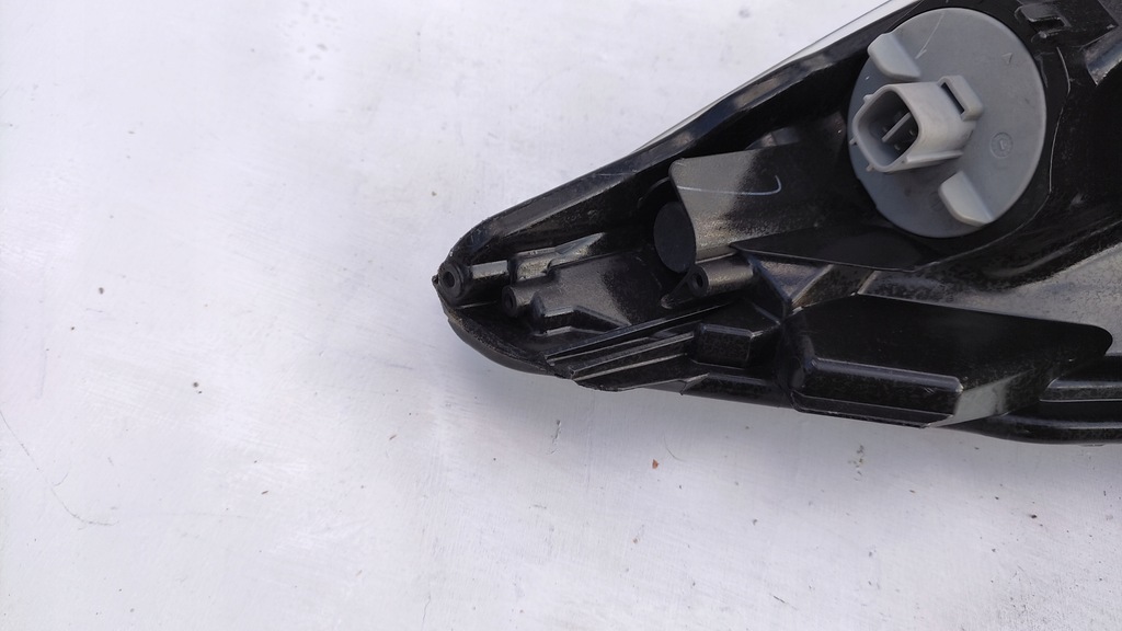 фото №9, Toyota aygo ii 2 14-17 лампа правый перед передняя 99226-81017 t-b11