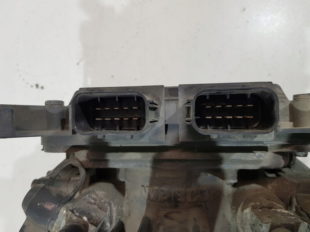 фото №11, Клапан ebs 4801050030 mercedes atego 2 actros