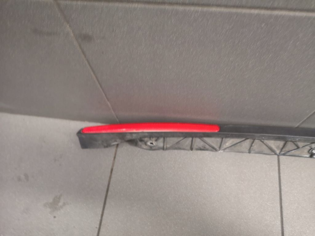 фото №5, Молдинг відбивач задня audi a8 d3 4e0807417b